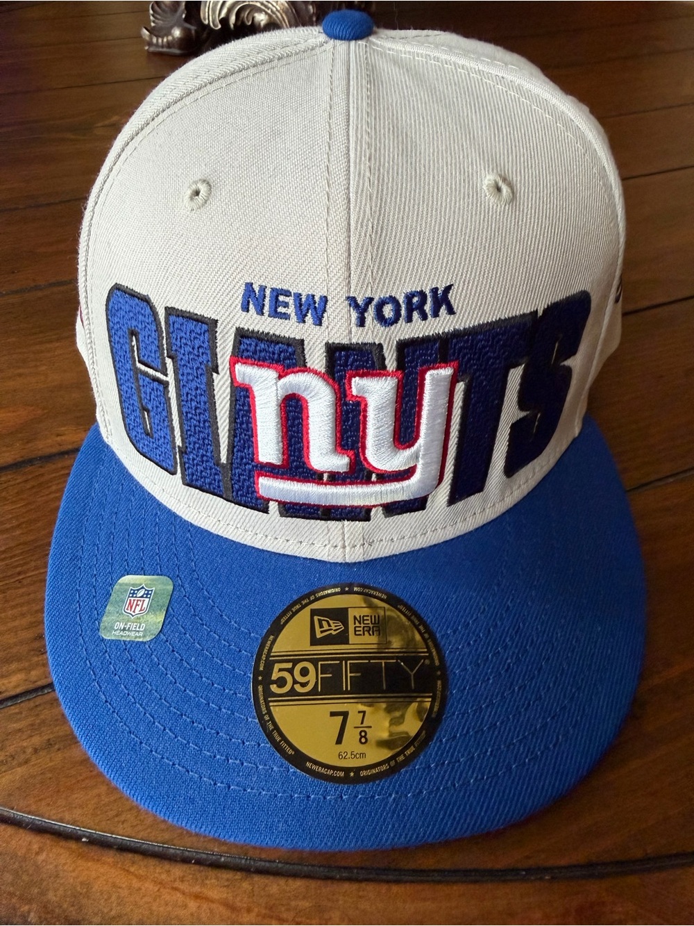 New York Giants New Era NFL 59FIFTY Fitted Hat - Cream / blue
NWT
